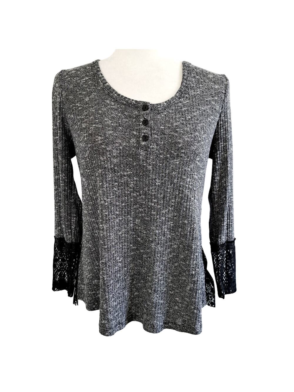 Almost Famous Long Sleeve Lace Knit Top